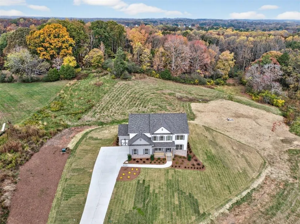 8845 jot em down Road Gainesville, GA 30506
