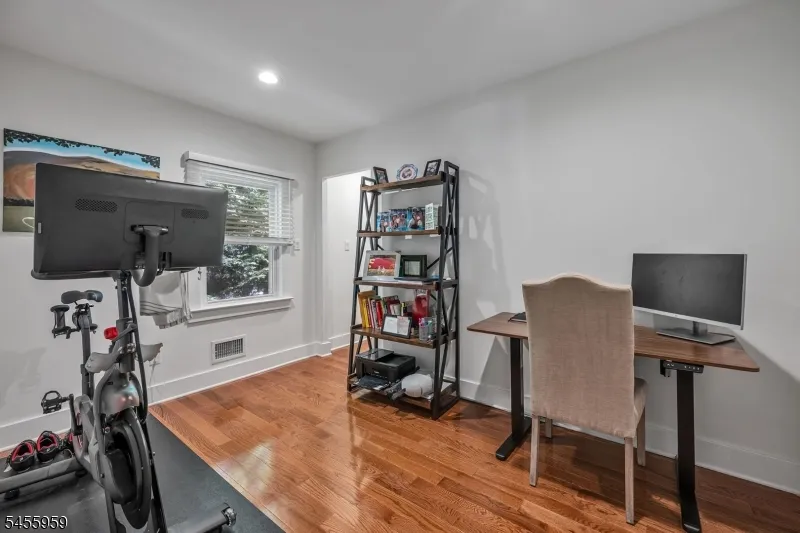 9 Delmar Ave Morris, NJ 07950