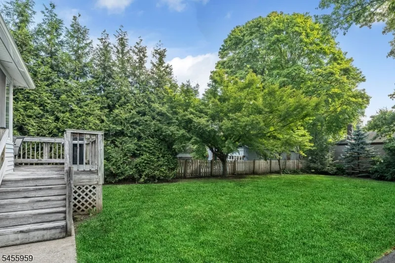 9 Delmar Ave Morris, NJ 07950
