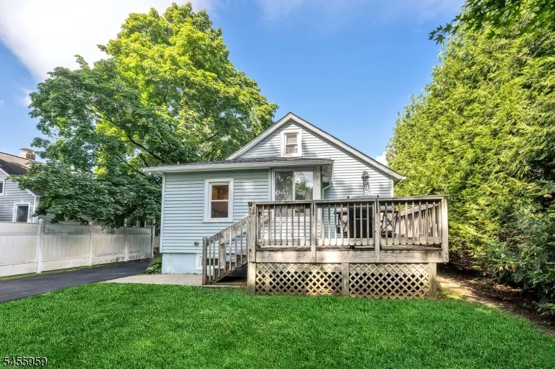 9 Delmar Ave Morris, NJ 07950