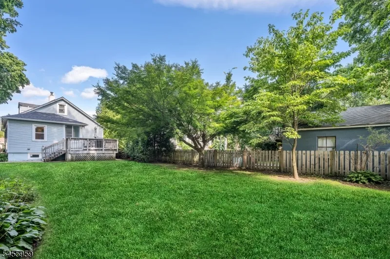 9 Delmar Ave Morris, NJ 07950