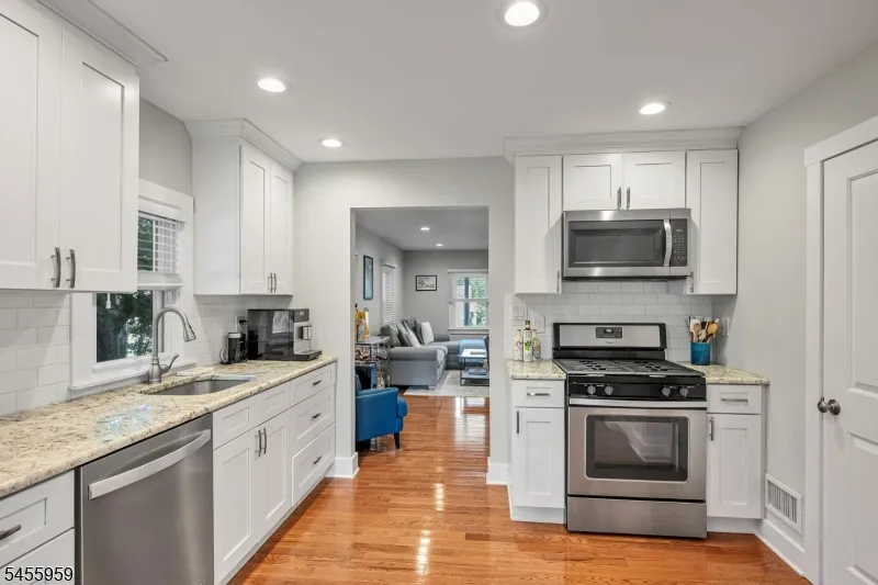 9 Delmar Ave Morris, NJ 07950