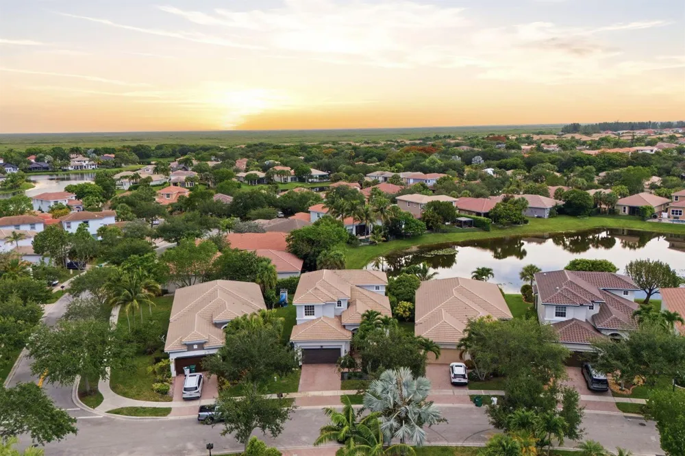 12339 NW 77TH Manor Parkland, FL 33076