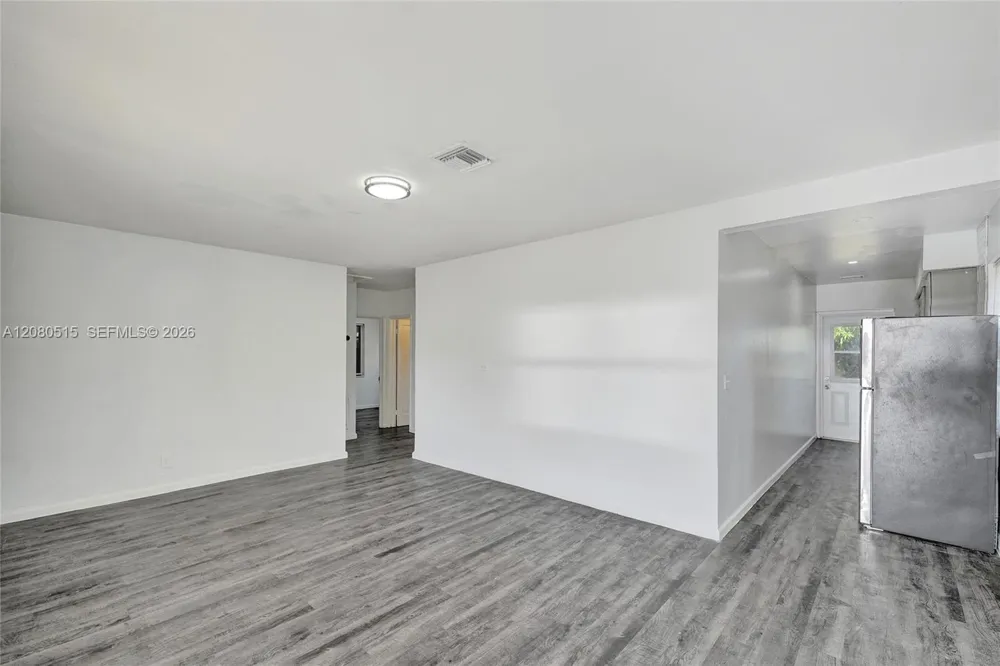 1421 NW 3rd Ave Fort Lauderdale, FL 33311