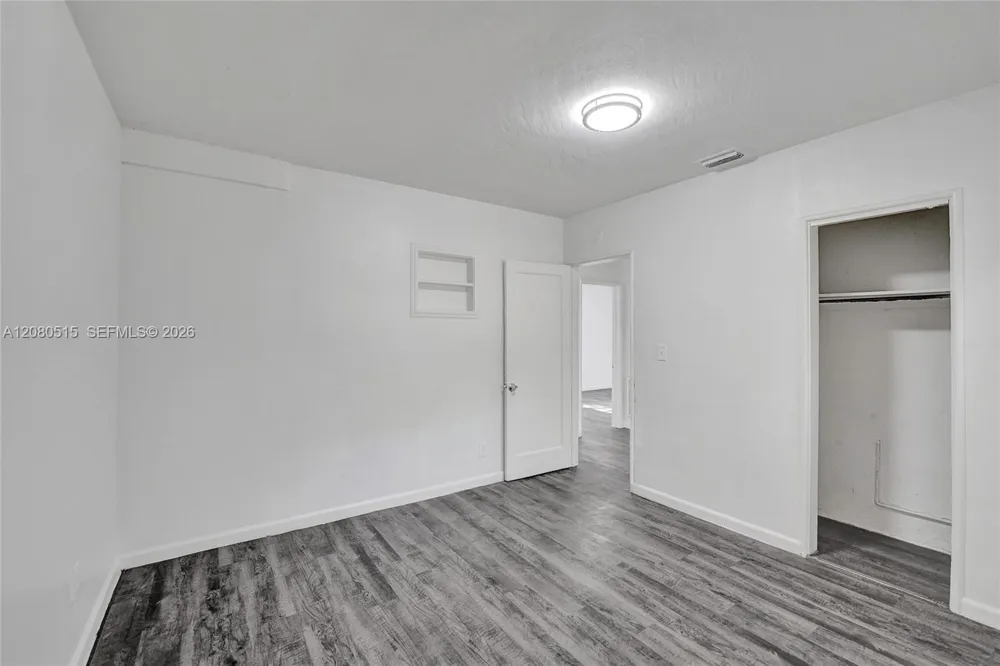 1421 NW 3rd Ave Fort Lauderdale, FL 33311