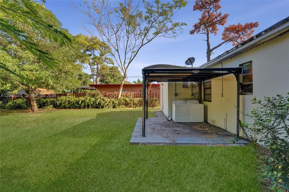 1421 NW 3rd Ave Fort Lauderdale, FL 33311