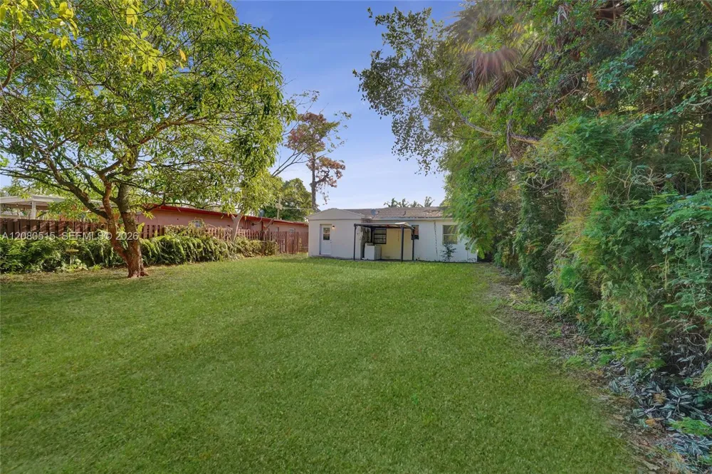 1421 NW 3rd Ave Fort Lauderdale, FL 33311