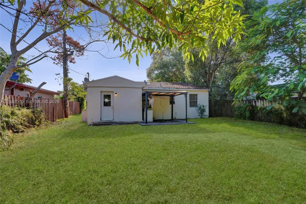 1421 NW 3rd Ave Fort Lauderdale, FL 33311