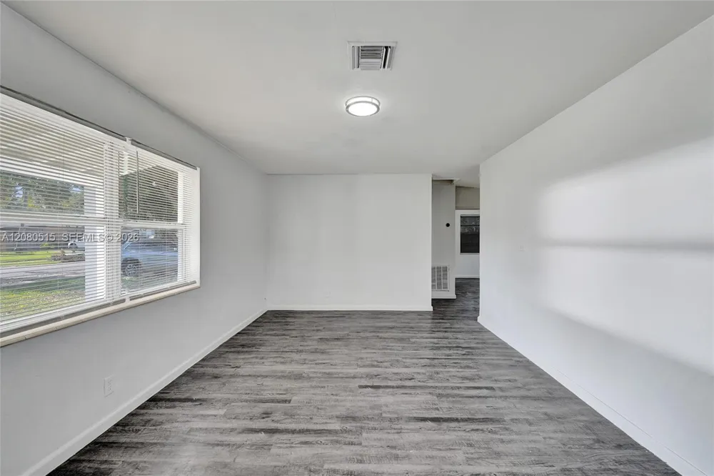 1421 NW 3rd Ave Fort Lauderdale, FL 33311