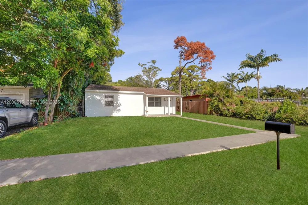 1421 NW 3rd Ave Fort Lauderdale, FL 33311