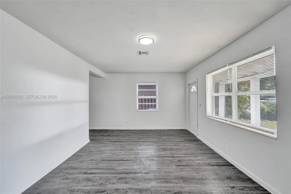 1421 NW 3rd Ave Fort Lauderdale, FL 33311