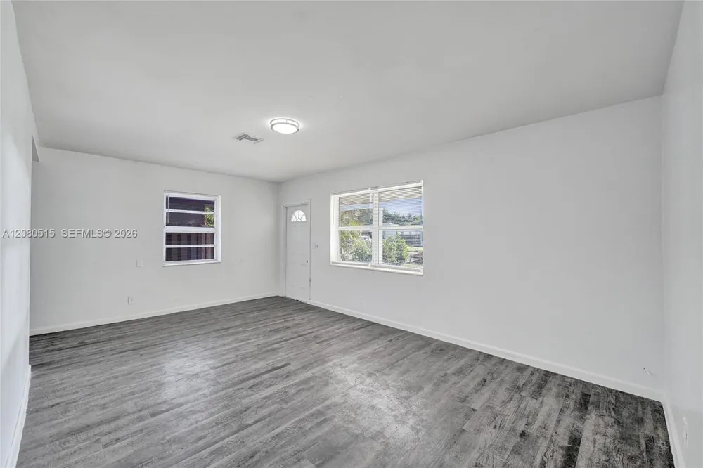 1421 NW 3rd Ave Fort Lauderdale, FL 33311