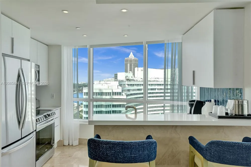 4401 Collins Ave #1503 Miami Beach, FL 33140