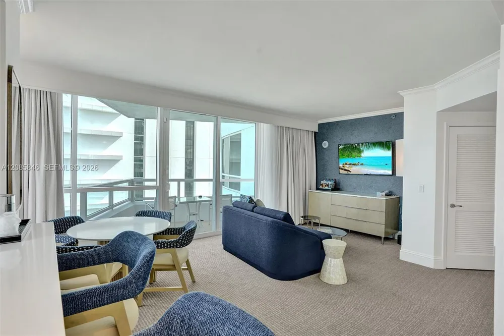 4401 Collins Ave #1503 Miami Beach, FL 33140