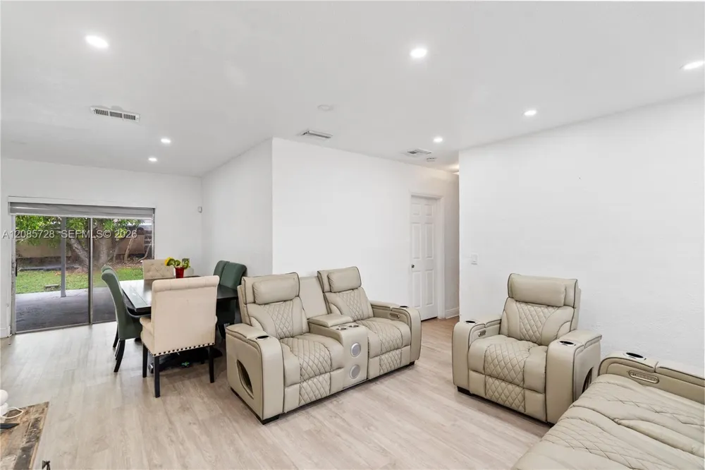19900 SW 114th Ave Miami, FL 33157
