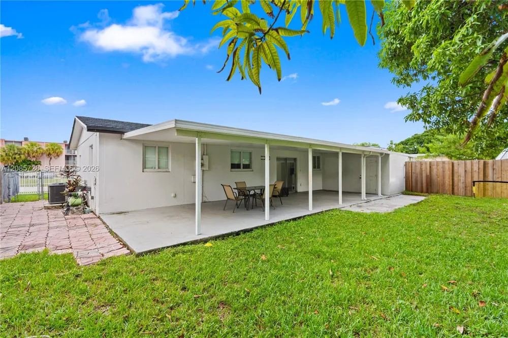 19900 SW 114th Ave Miami, FL 33157