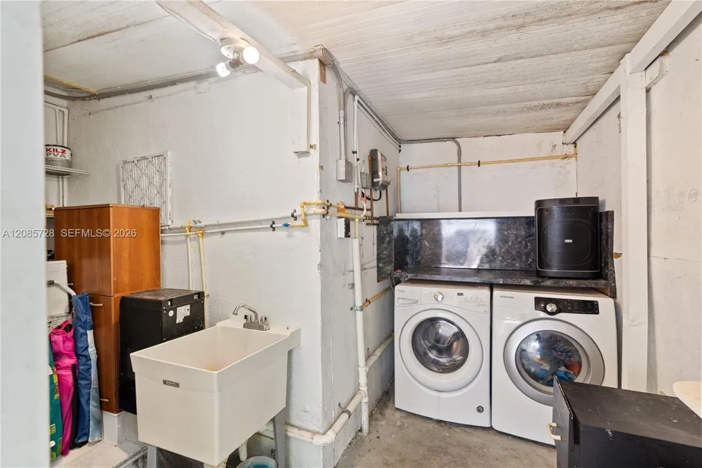 19900 SW 114th Ave Miami, FL 33157