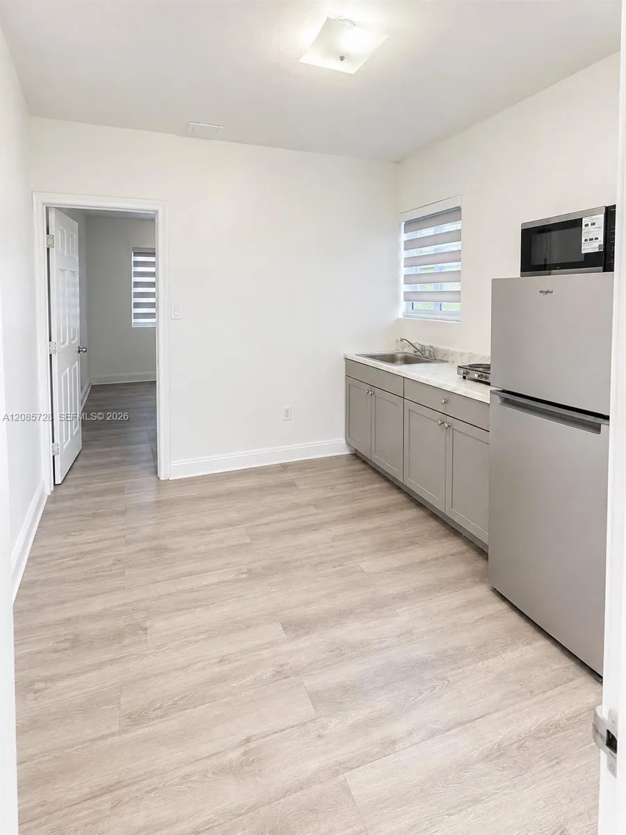 19900 SW 114th Ave Miami, FL 33157