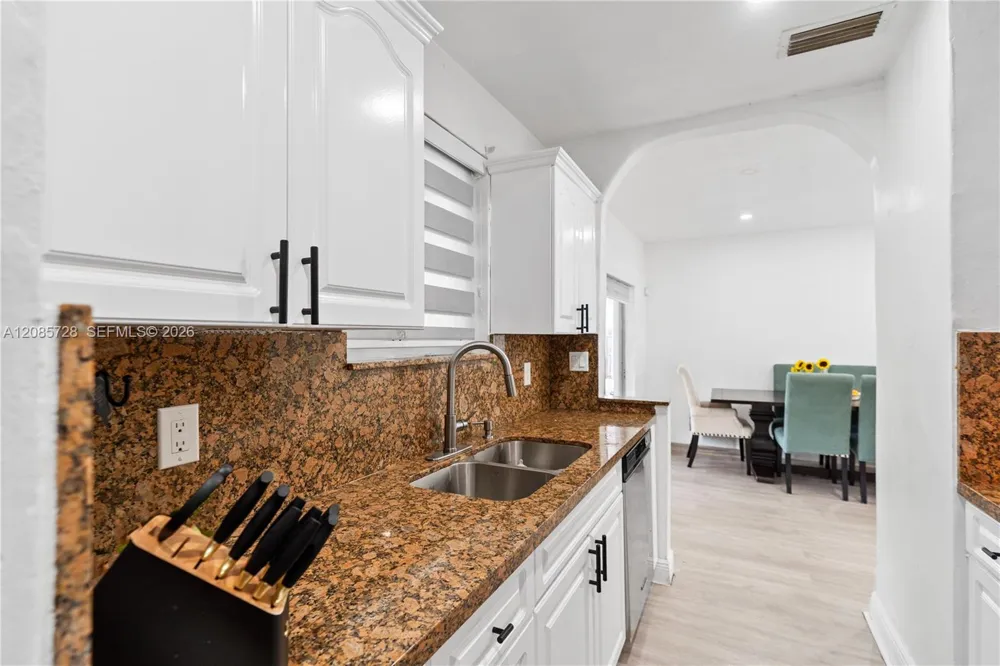 19900 SW 114th Ave Miami, FL 33157