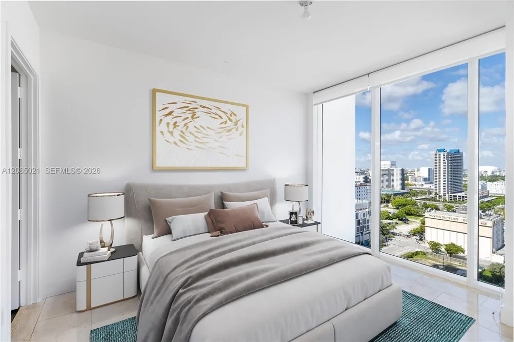 1040 Biscayne Blvd #1806 Miami, FL 33132
