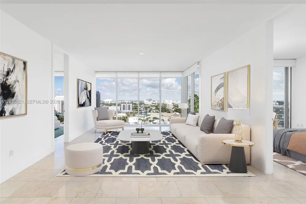 1040 Biscayne Blvd #1806 Miami, FL 33132