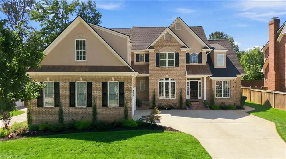 14 Middlefield Court Greensboro, NC 27455