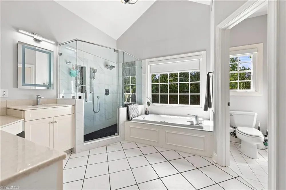 14 Middlefield Court Greensboro, NC 27455