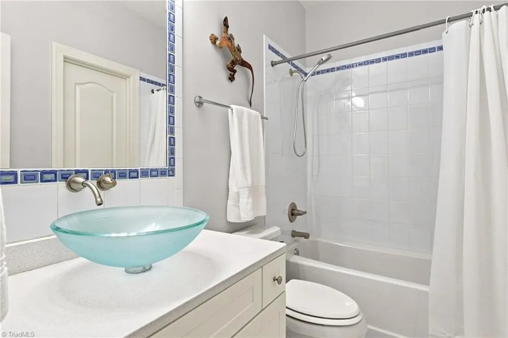 14 Middlefield Court Greensboro, NC 27455