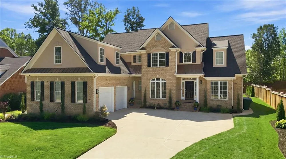 14 Middlefield Court Greensboro, NC 27455