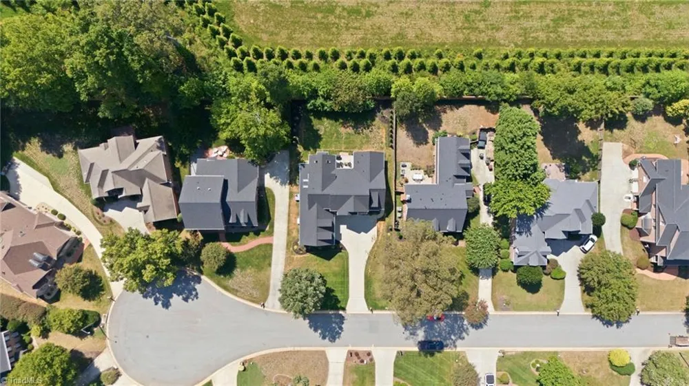 14 Middlefield Court Greensboro, NC 27455