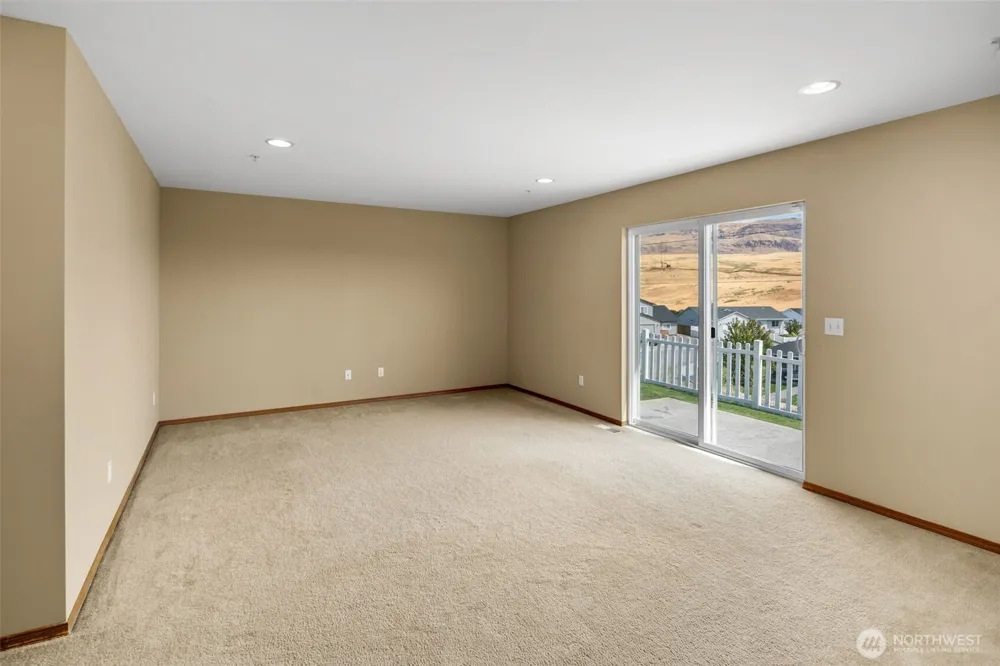 2502 Harvester Loop East Wenatchee, WA 98802