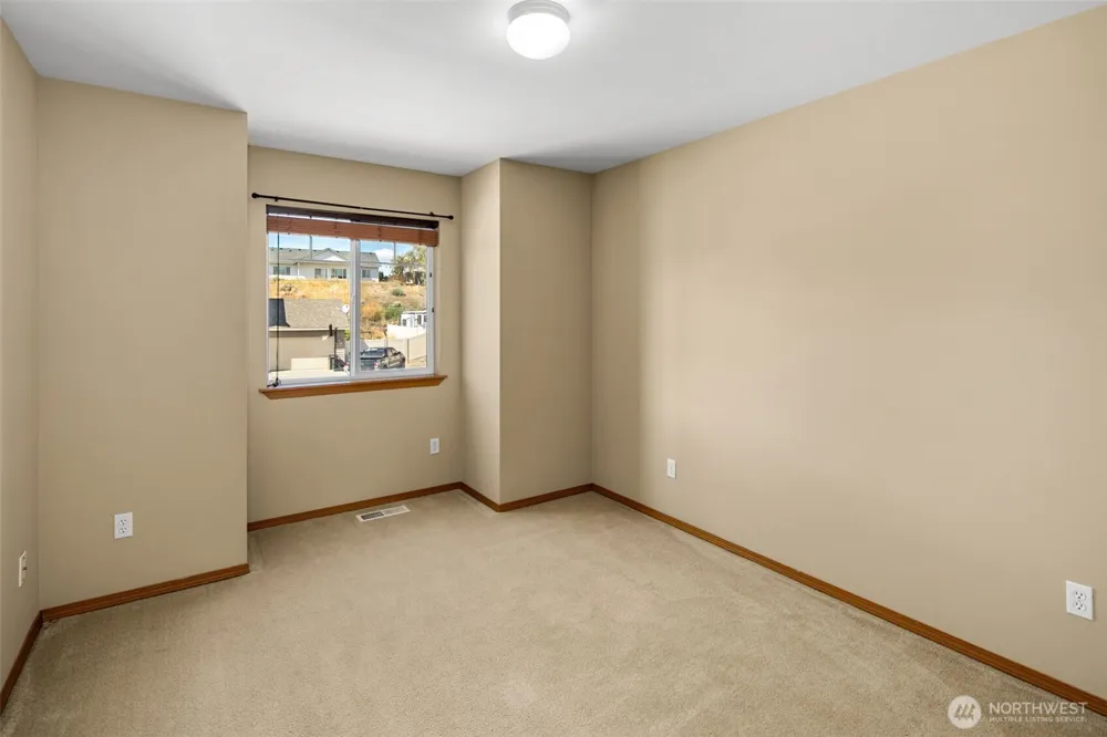 2502 Harvester Loop East Wenatchee, WA 98802