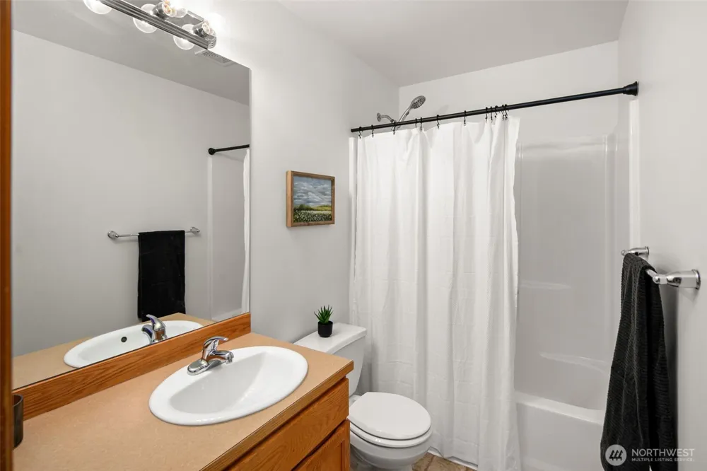 2502 Harvester Loop East Wenatchee, WA 98802