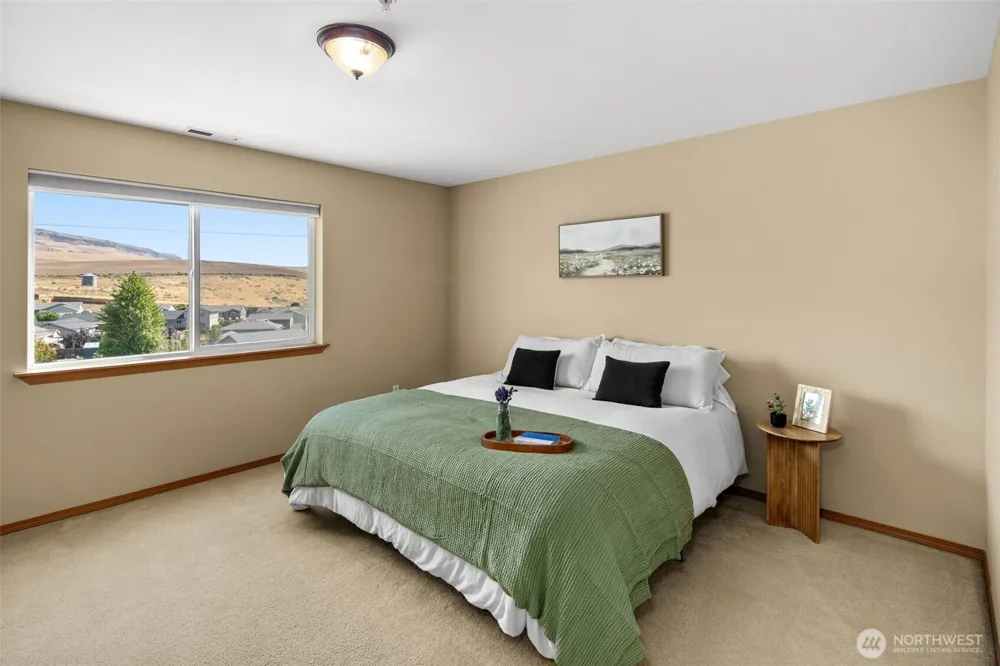 2502 Harvester Loop East Wenatchee, WA 98802