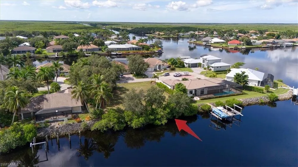 157 Venus Cay Naples, FL 34114