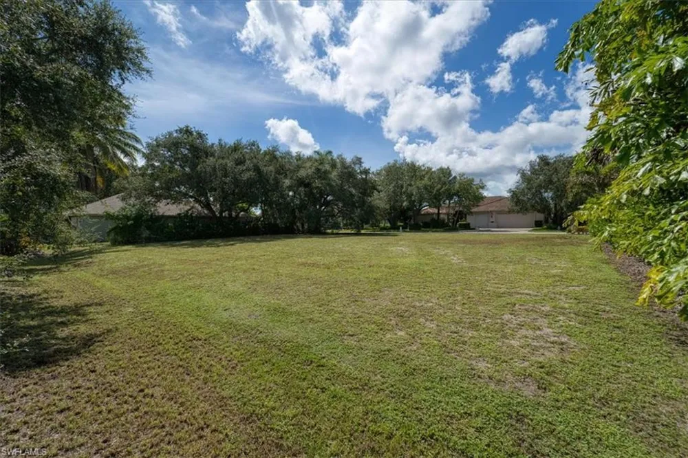 157 Venus Cay Naples, FL 34114