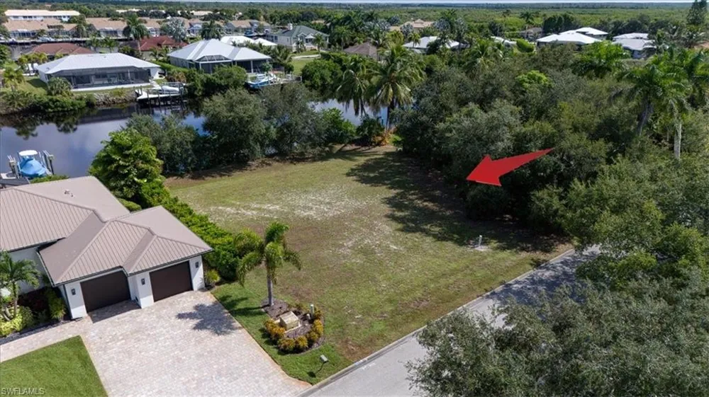 157 Venus Cay Naples, FL 34114