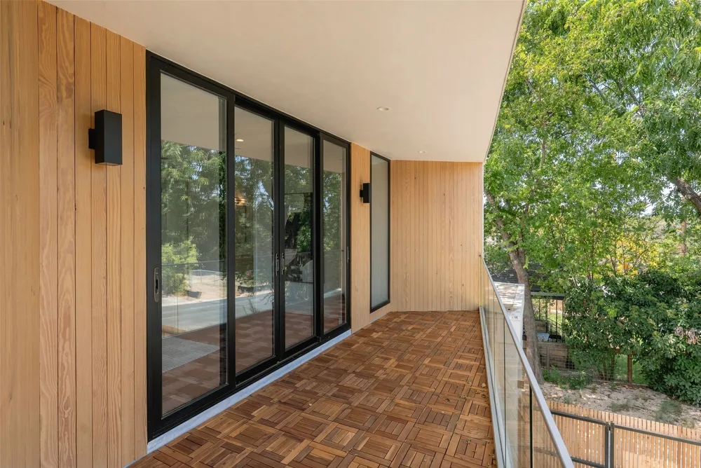 1005 W Johanna Street Austin, TX 78704