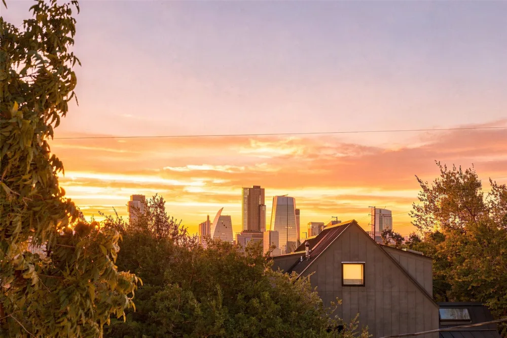 1005 W Johanna Street Austin, TX 78704