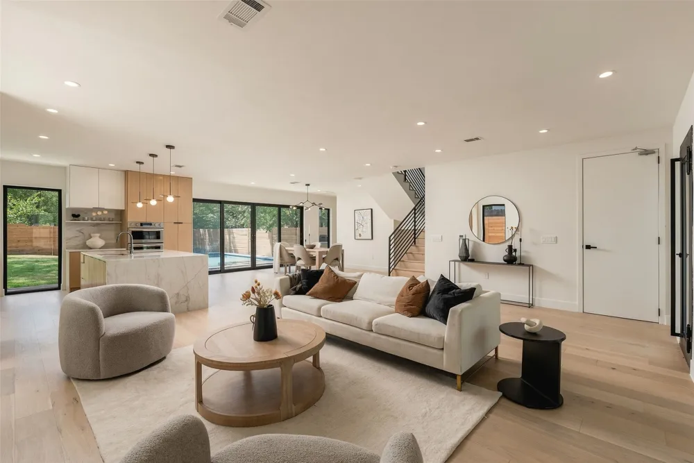 1005 W Johanna Street Austin, TX 78704