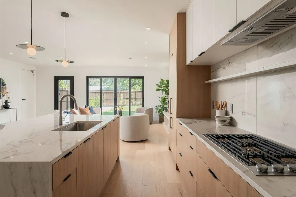 1005 W Johanna Street Austin, TX 78704