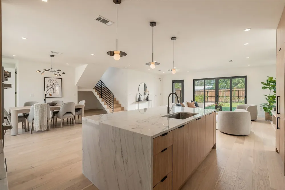1005 W Johanna Street Austin, TX 78704