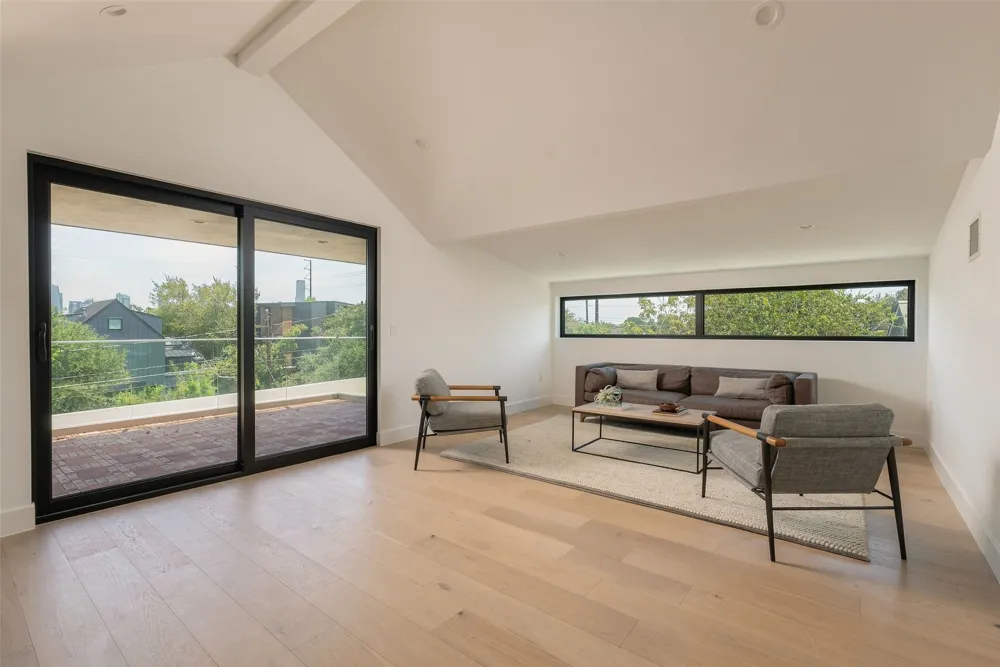 1005 W Johanna Street Austin, TX 78704