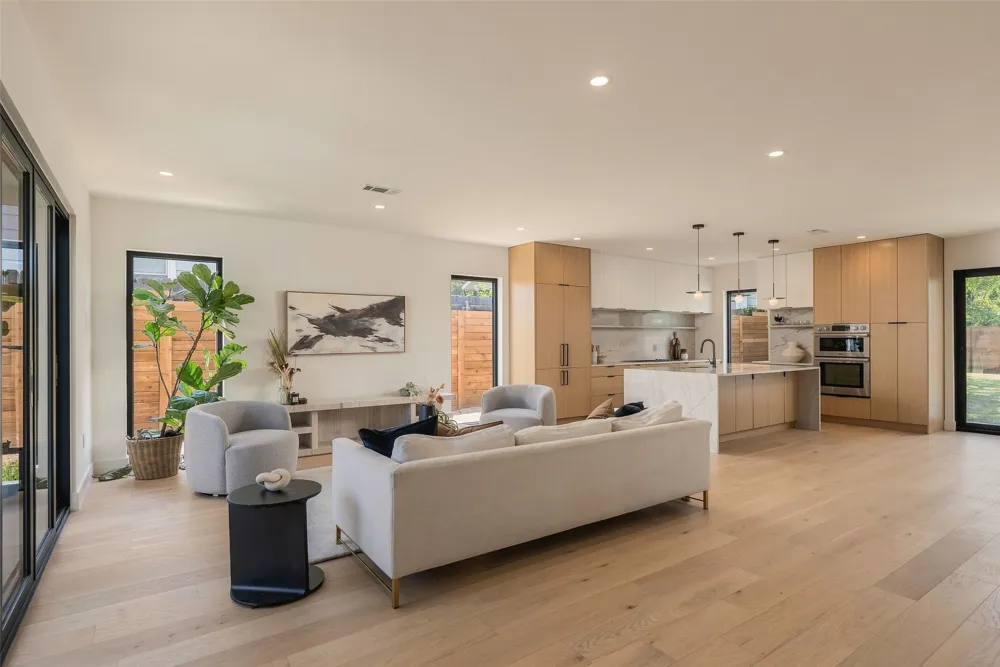 1005 W Johanna Street Austin, TX 78704