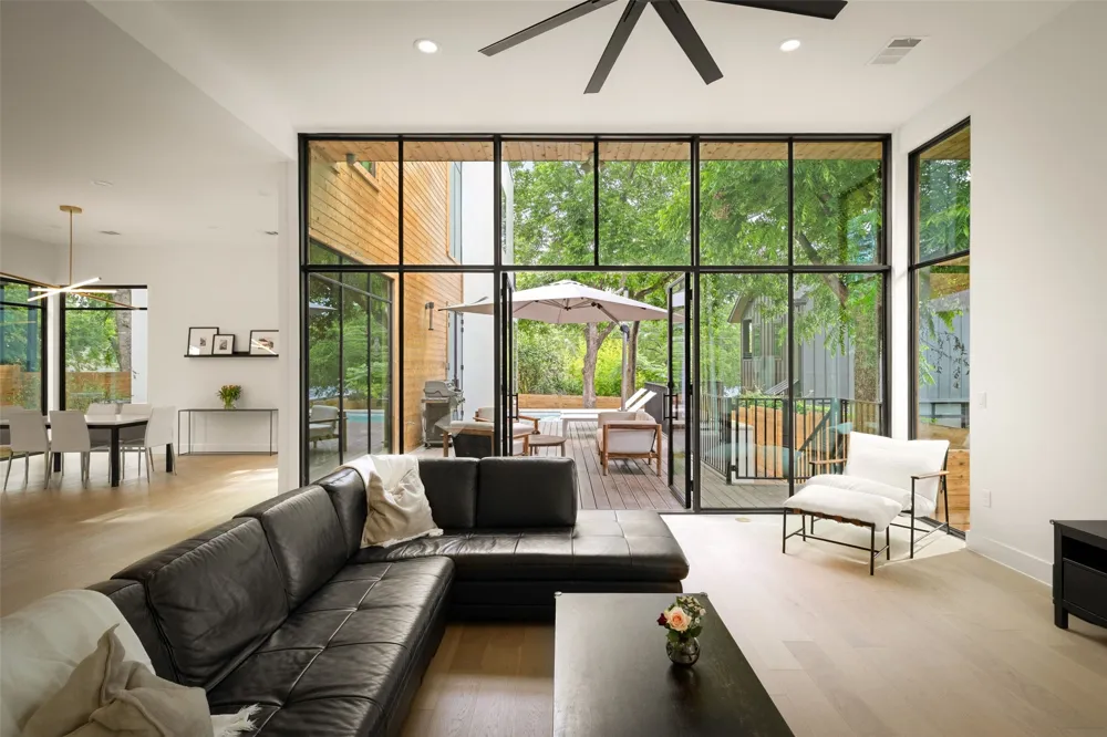 404 Krebs Lane Austin, TX 78704