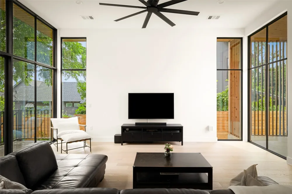 404 Krebs Lane Austin, TX 78704