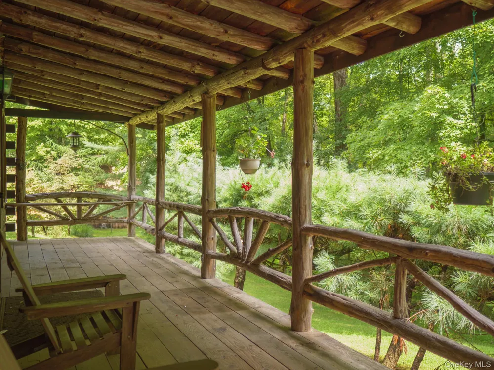 331 Mountain View Road #325 Rhinebeck, NY 12572