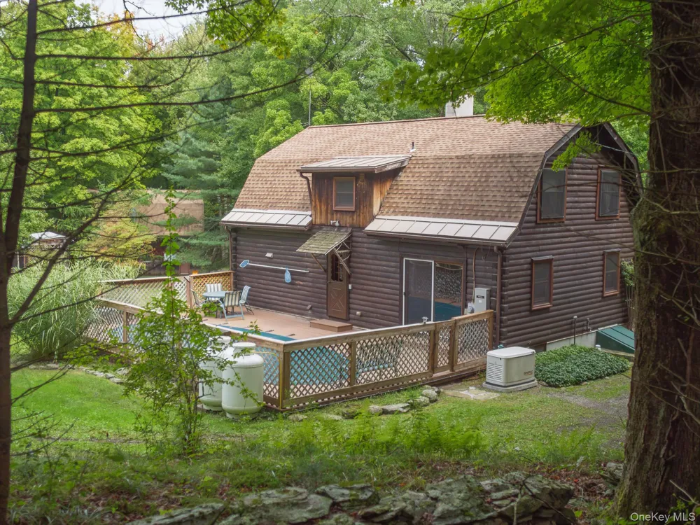 331 Mountain View Road #325 Rhinebeck, NY 12572
