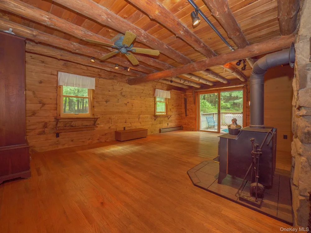 331 Mountain View Road #325 Rhinebeck, NY 12572