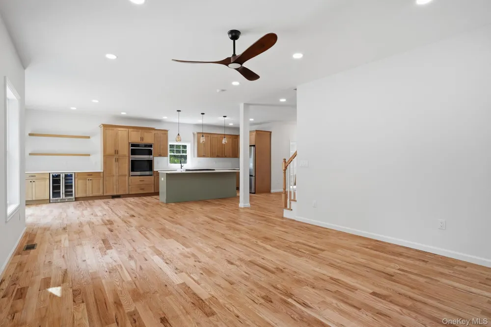 155 S Quaker Lane Hyde Park, NY 12538